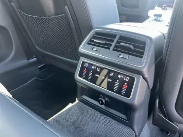 Audi A6 Avant 50 TDI quattro 2x S line Matrix
