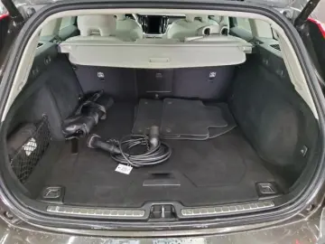 VOLVO V60 T6 AWD Inscription Leder Navi LED