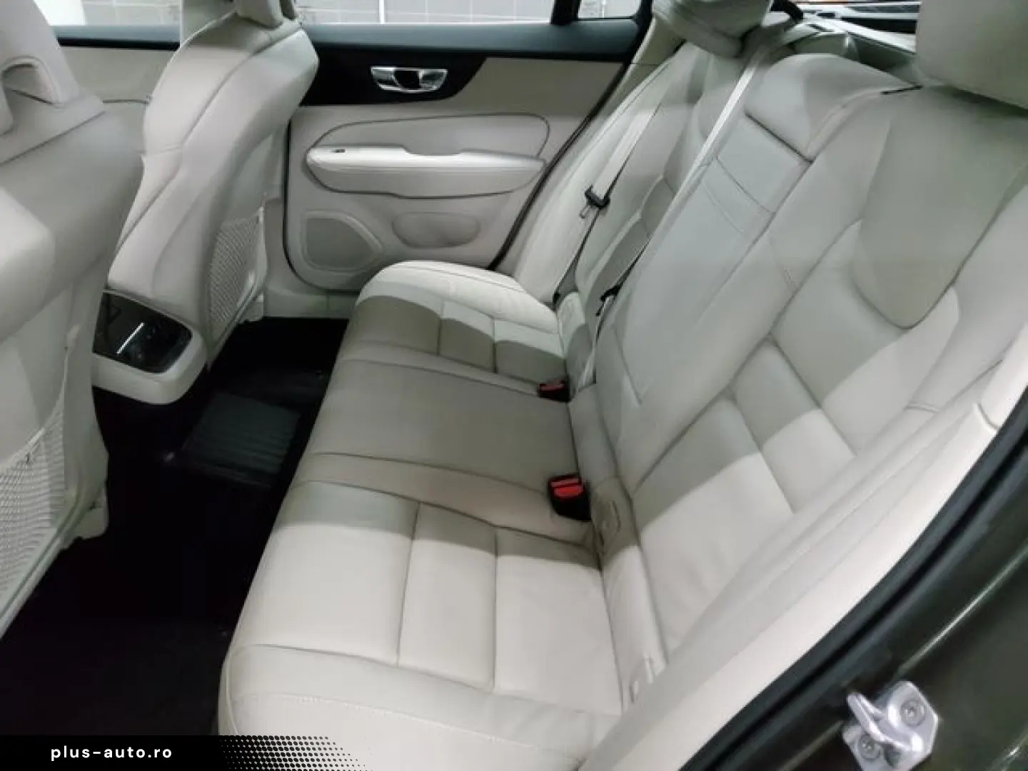 VOLVO V60 T6 AWD Inscription Leder Navi LED