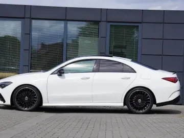 MERCEDES-BENZ CLA 250 4Matic AMG Line   JUNGE STERNE…
