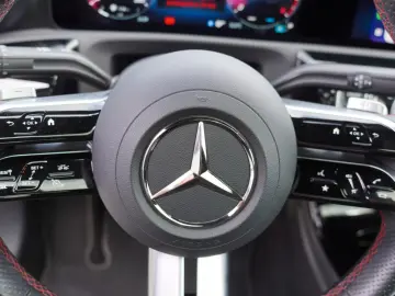 MERCEDES-BENZ CLA 250 4Matic AMG Line   JUNGE STERNE…