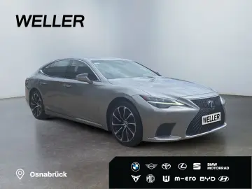 LEXUS LS 500 h Executive Line  Matrix Luftfeder 360 HU