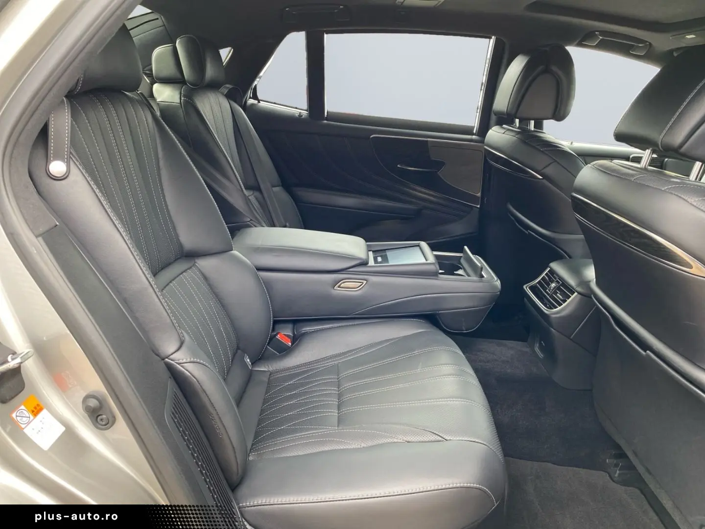 LEXUS LS 500 h Executive Line  Matrix Luftfeder 360 HU