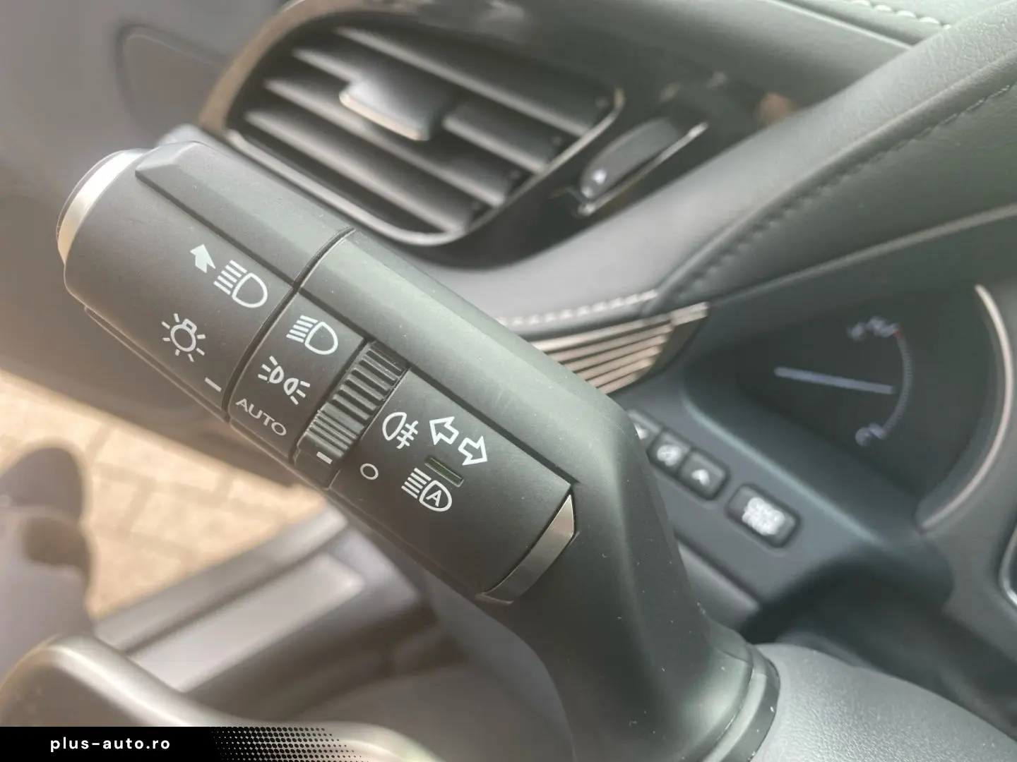 LEXUS LS 500 h Executive Line  Matrix Luftfeder 360 HU