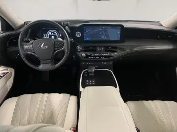 LEXUS LS 500h Luxury 4X4 KlimaA LM SoundSys AUT