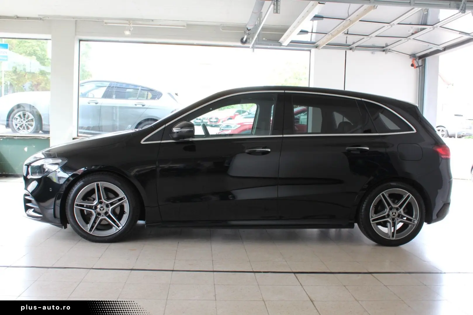 MERCEDES-BENZ B 200 AMG Line LED Navi Rückfahrkamera