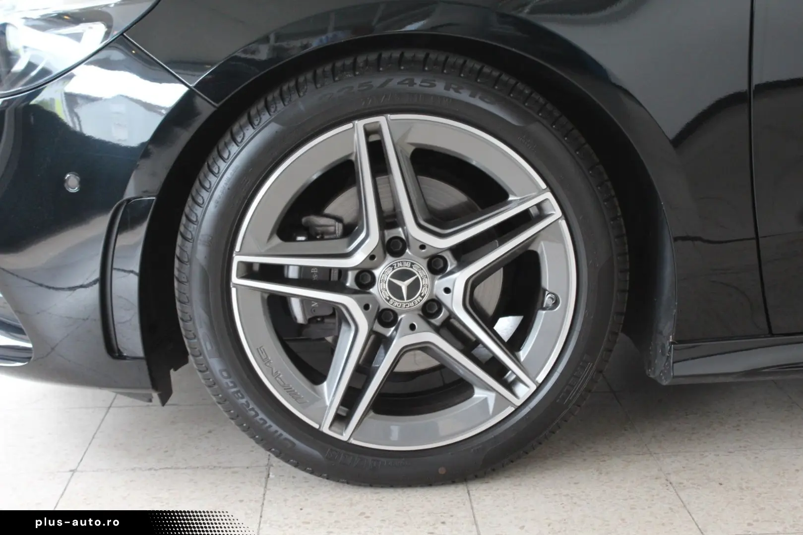 MERCEDES-BENZ B 200 AMG Line LED Navi Rückfahrkamera