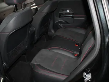 MERCEDES-BENZ B 200 AMG Line LED Navi Rückfahrkamera