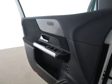 MERCEDES-BENZ B 200 d AMG Kamera LED Navi Park-Ass. …