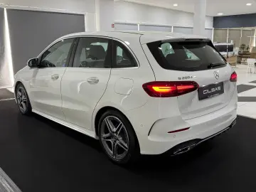 MERCEDES-BENZ B 200 d AMG-Line  KAM AMBIENTE SHZ WIDESCREEN
