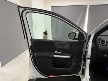 MERCEDES-BENZ B 200 d AMG-Line  KAM AMBIENTE SHZ WIDESCREEN