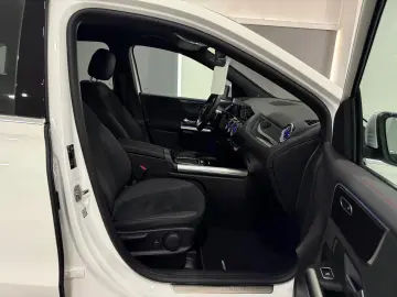 MERCEDES-BENZ B 200 d AMG-Line  KAM AMBIENTE SHZ WIDESCREEN