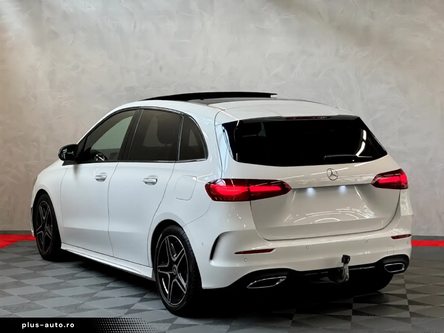 MERCEDES-BENZ B 220d AMG Pano AHK Wide Night StdHeiz Kamera