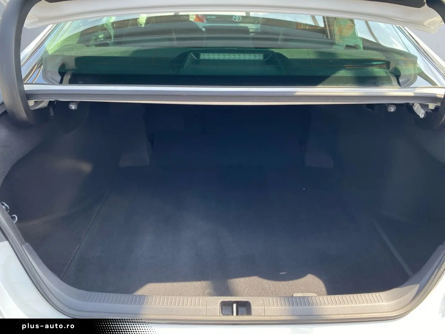 TOYOTA Camry Hybrid Executive  LED RCam Leder Navi SHZ