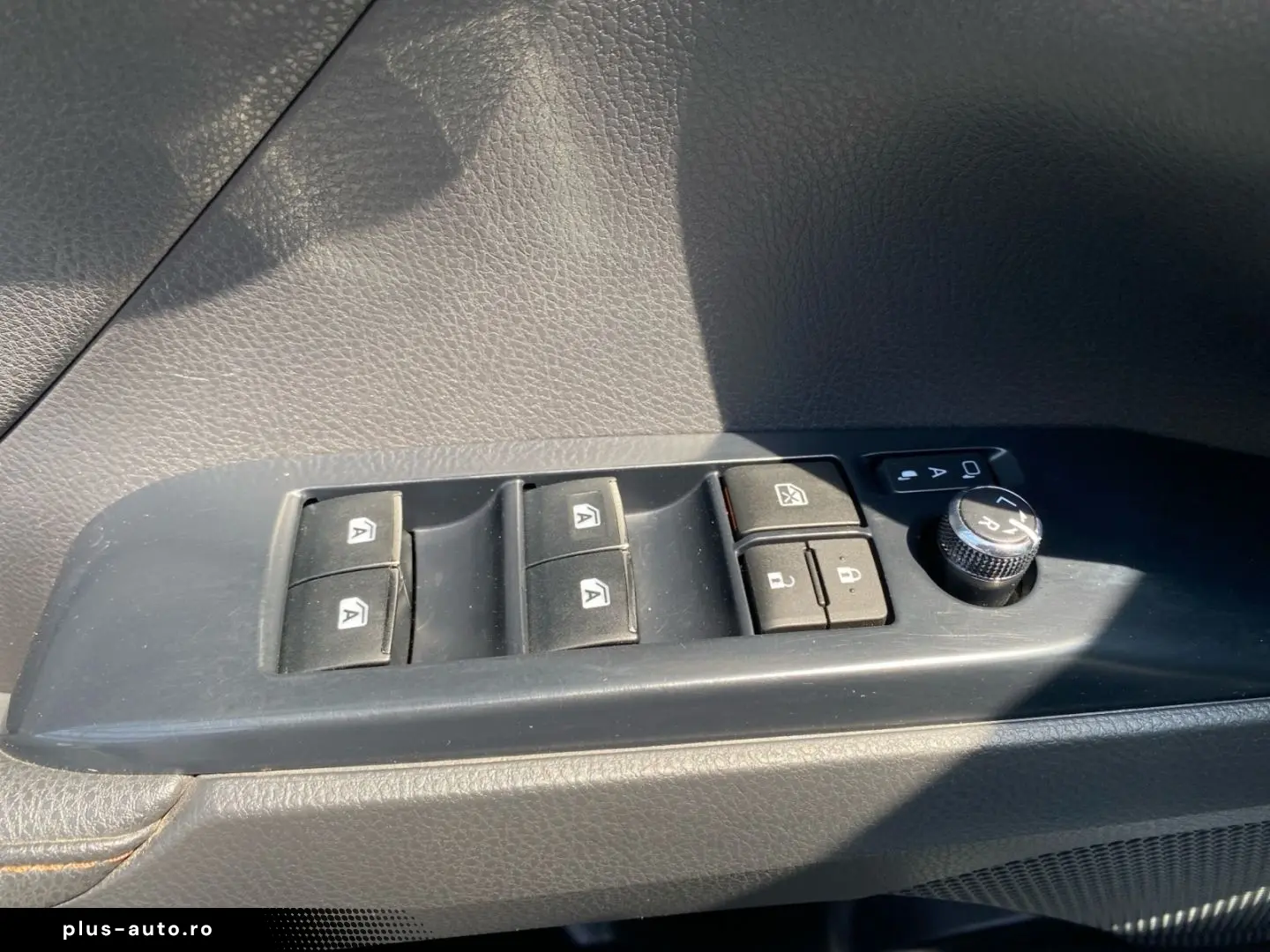 TOYOTA Camry Hybrid Executive  LED RCam Leder Navi SHZ