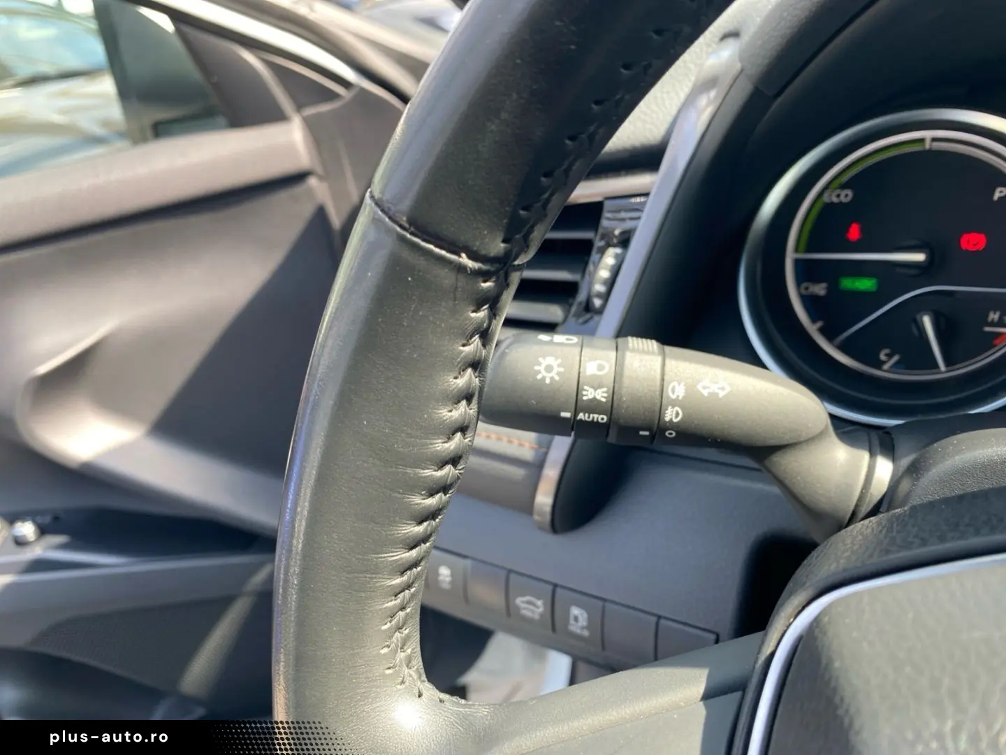TOYOTA Camry Hybrid Executive  LED RCam Leder Navi SHZ