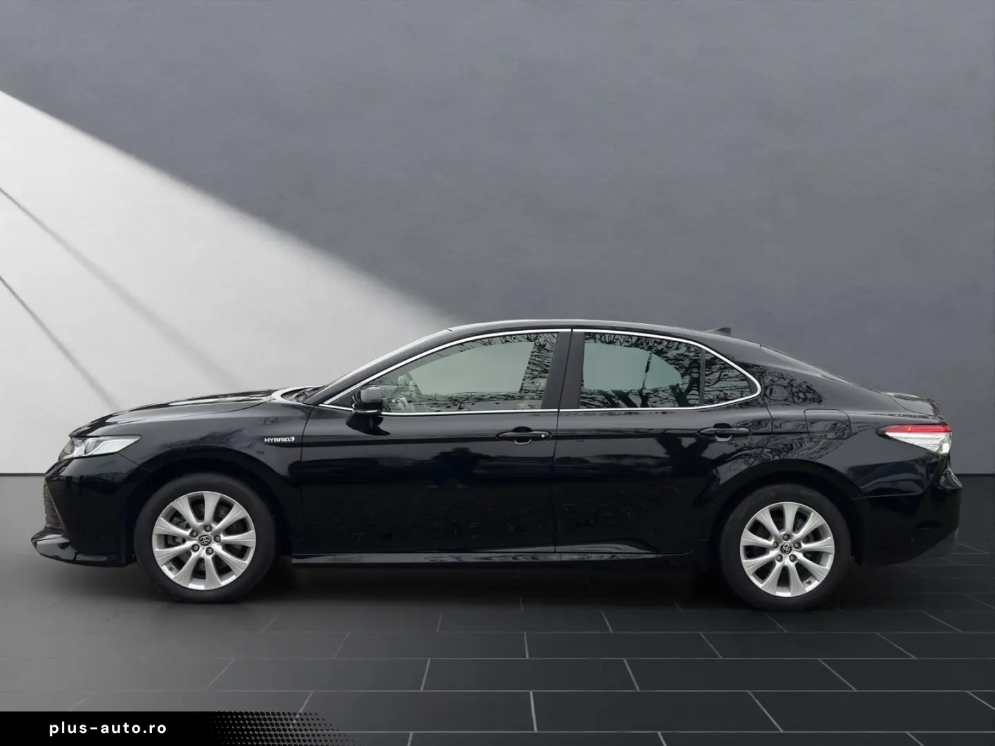 TOYOTA Camry HYBRID NAVI 15 JAHRE GARANTIE