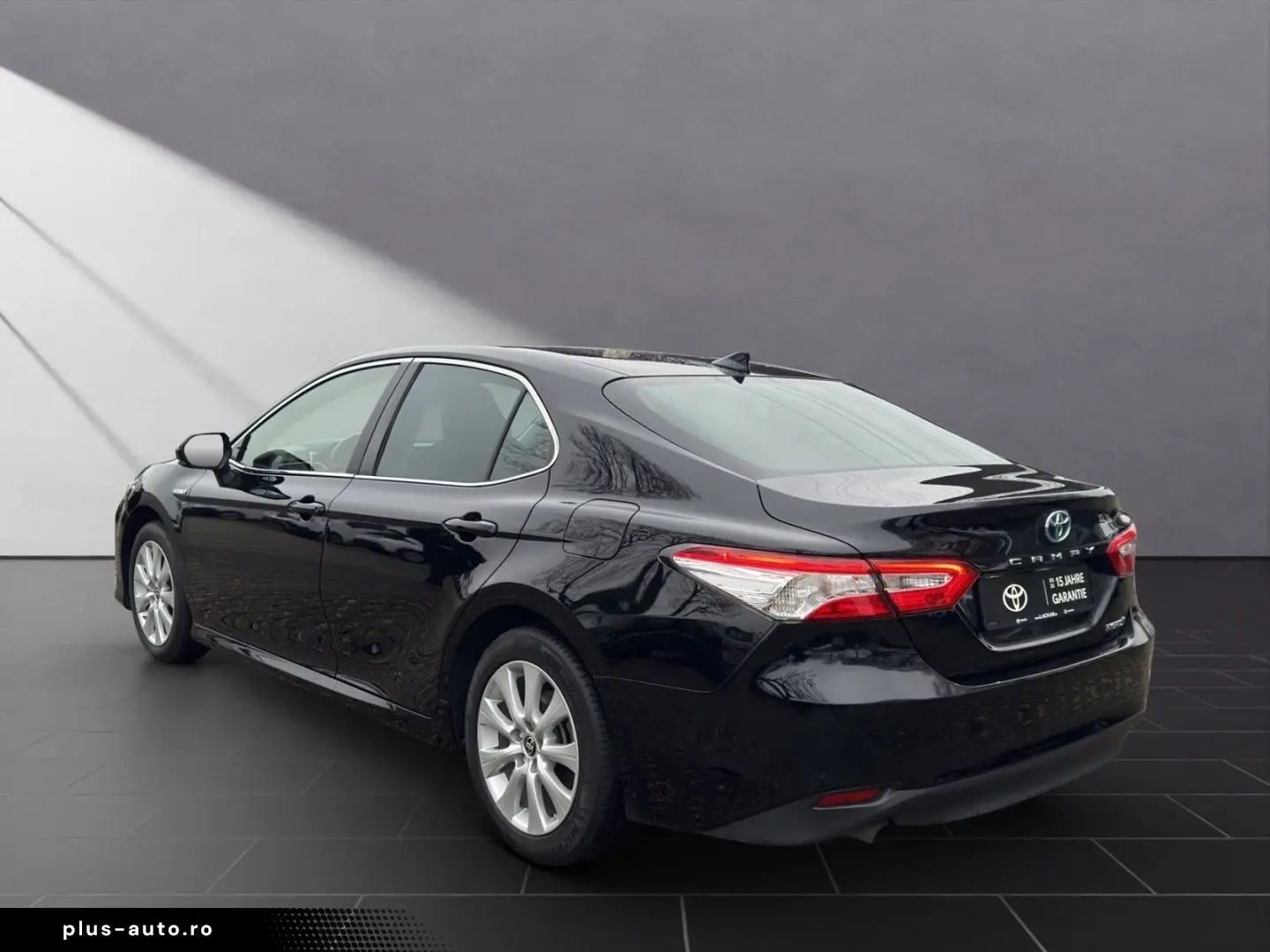 TOYOTA Camry HYBRID NAVI 15 JAHRE GARANTIE