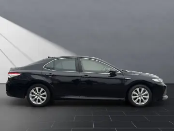 TOYOTA Camry HYBRID NAVI 15 JAHRE GARANTIE