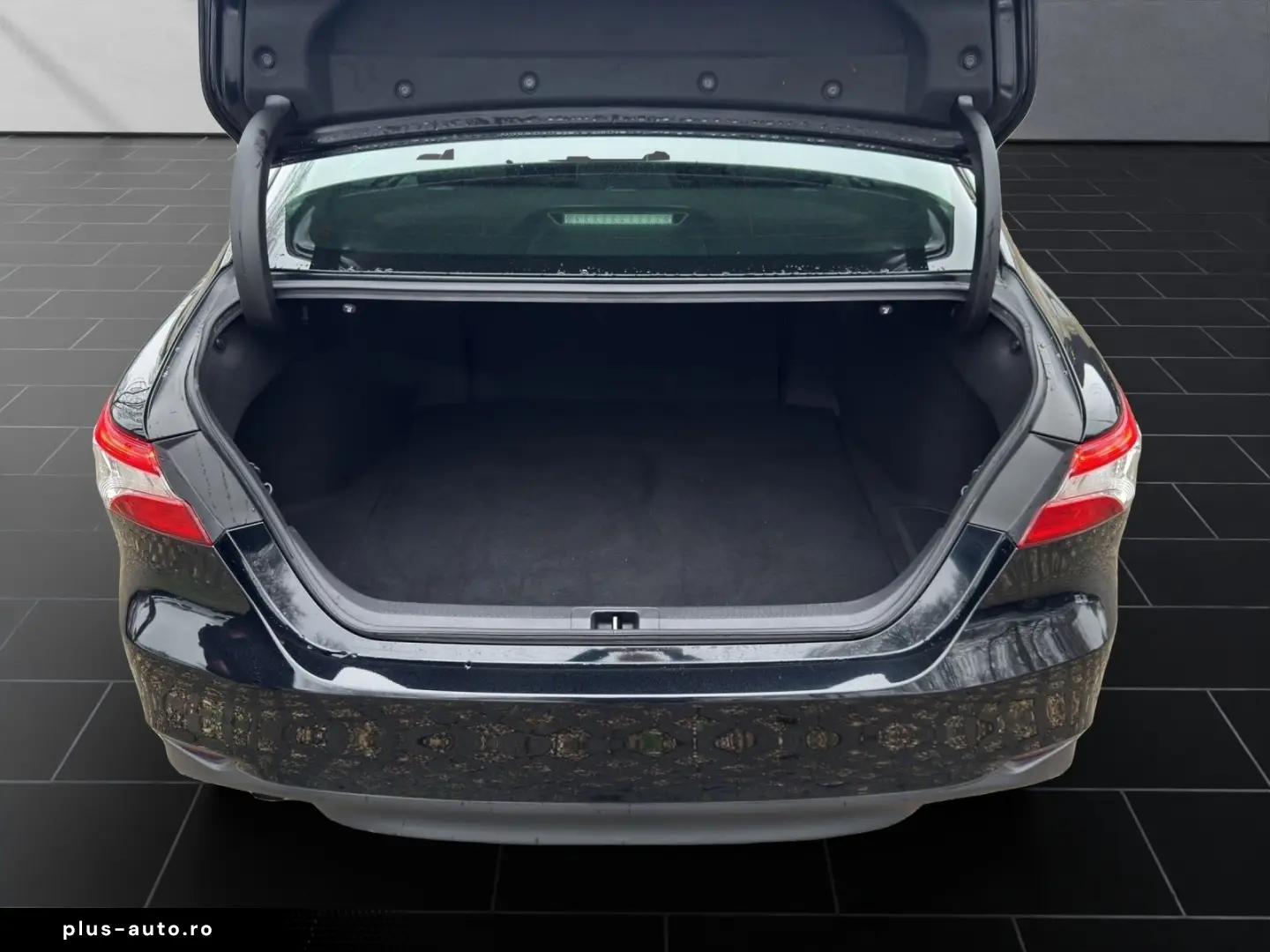 TOYOTA Camry HYBRID NAVI 15 JAHRE GARANTIE
