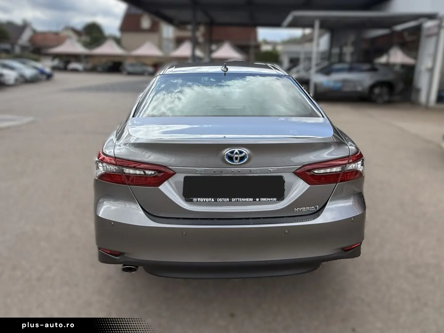TOYOTA Camry Luxury