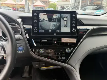 TOYOTA Camry Luxury