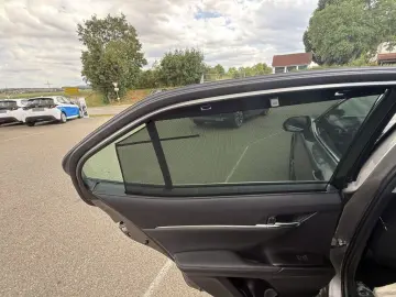 TOYOTA Camry Luxury