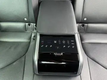 TOYOTA Camry Luxury
