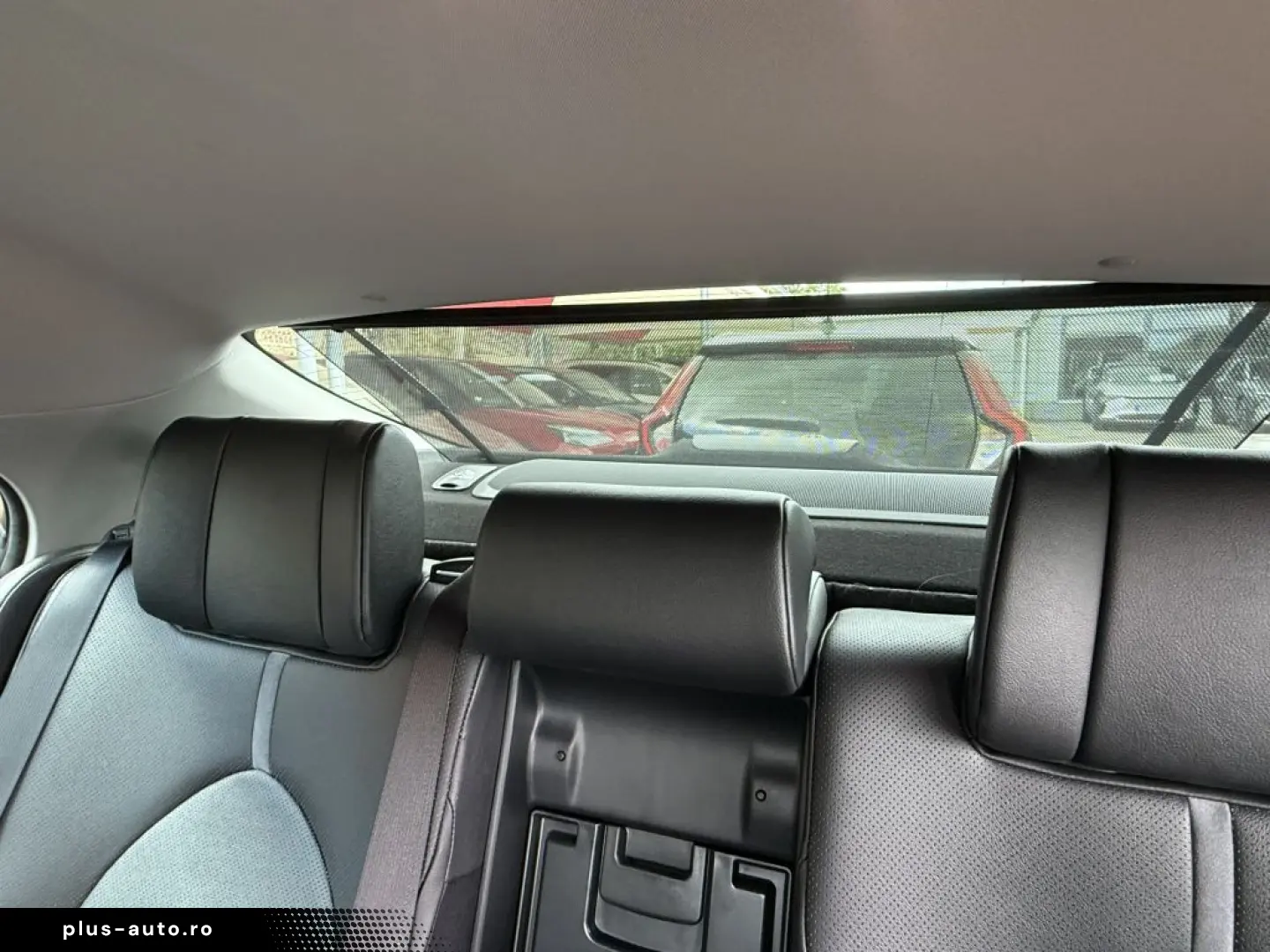 TOYOTA Camry Luxury