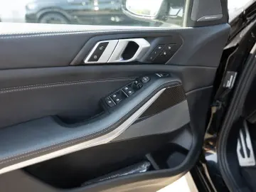 BMW X5 60 xDrive