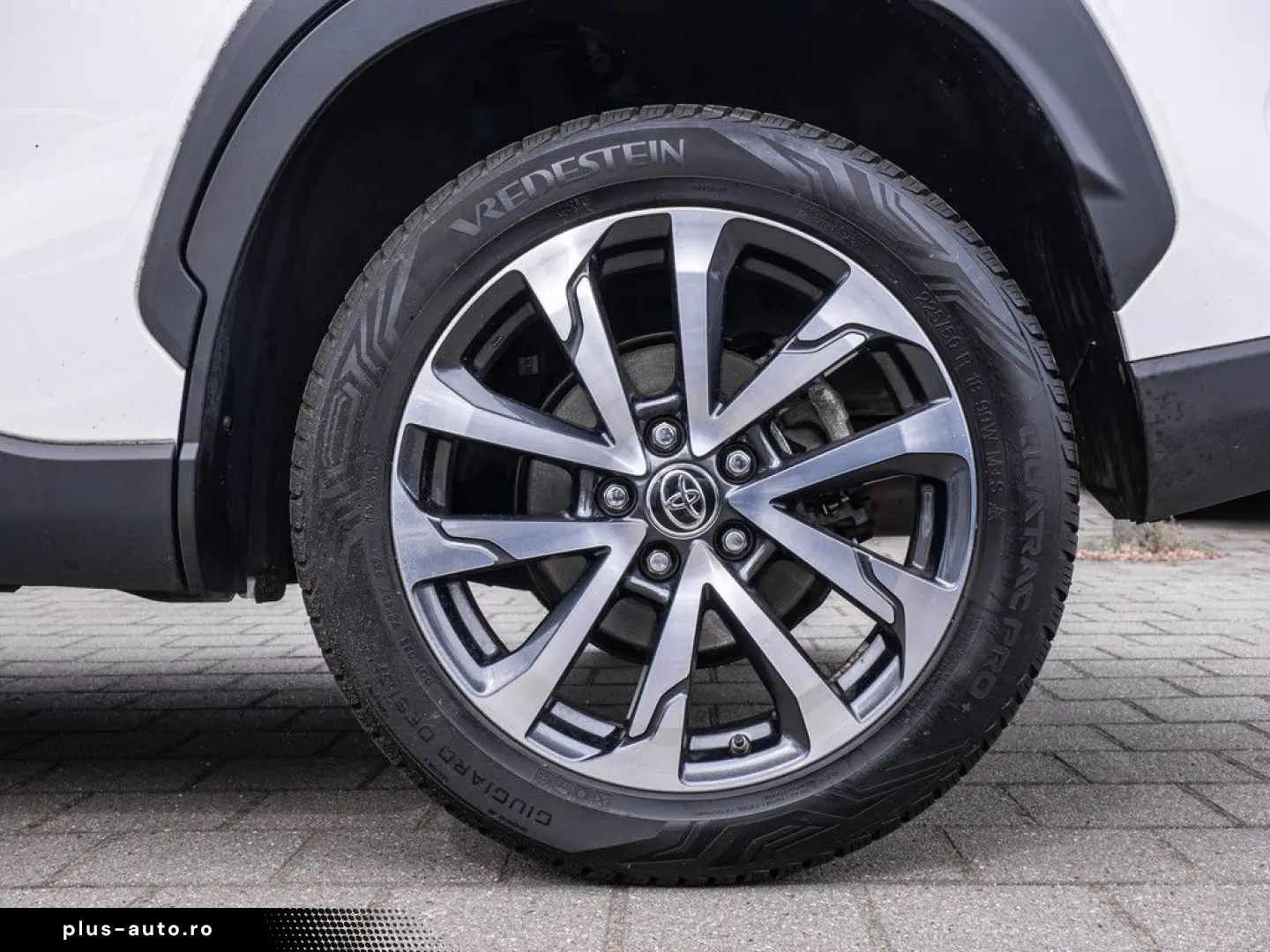 TOYOTA Corolla Cross FWD TeamD 1.8 Hybrid Team D KAMERA