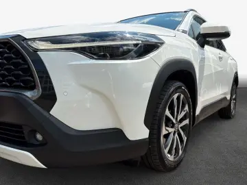 TOYOTA Corolla Cross Hybrid 2.0 VVT-i Team D   Panorama