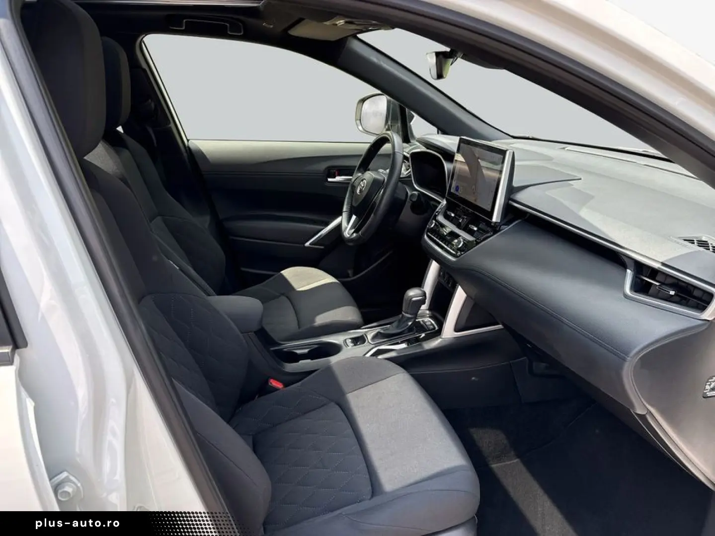 TOYOTA Corolla Cross Hybrid 2.0 VVT-i Team D   Panorama
