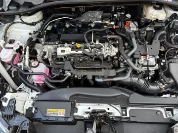 TOYOTA Corolla Cross Hybrid 2.0 VVT-i Team D   Panorama