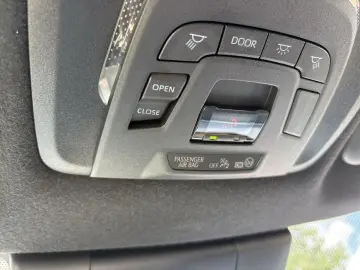 TOYOTA Corolla Cross Hybrid 2.0 VVT-i Team D   Panorama