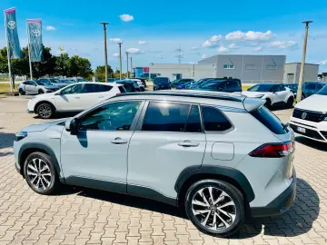 TOYOTA Corolla Cross 2.0 Hybrid Lounge DACH LEDER 360