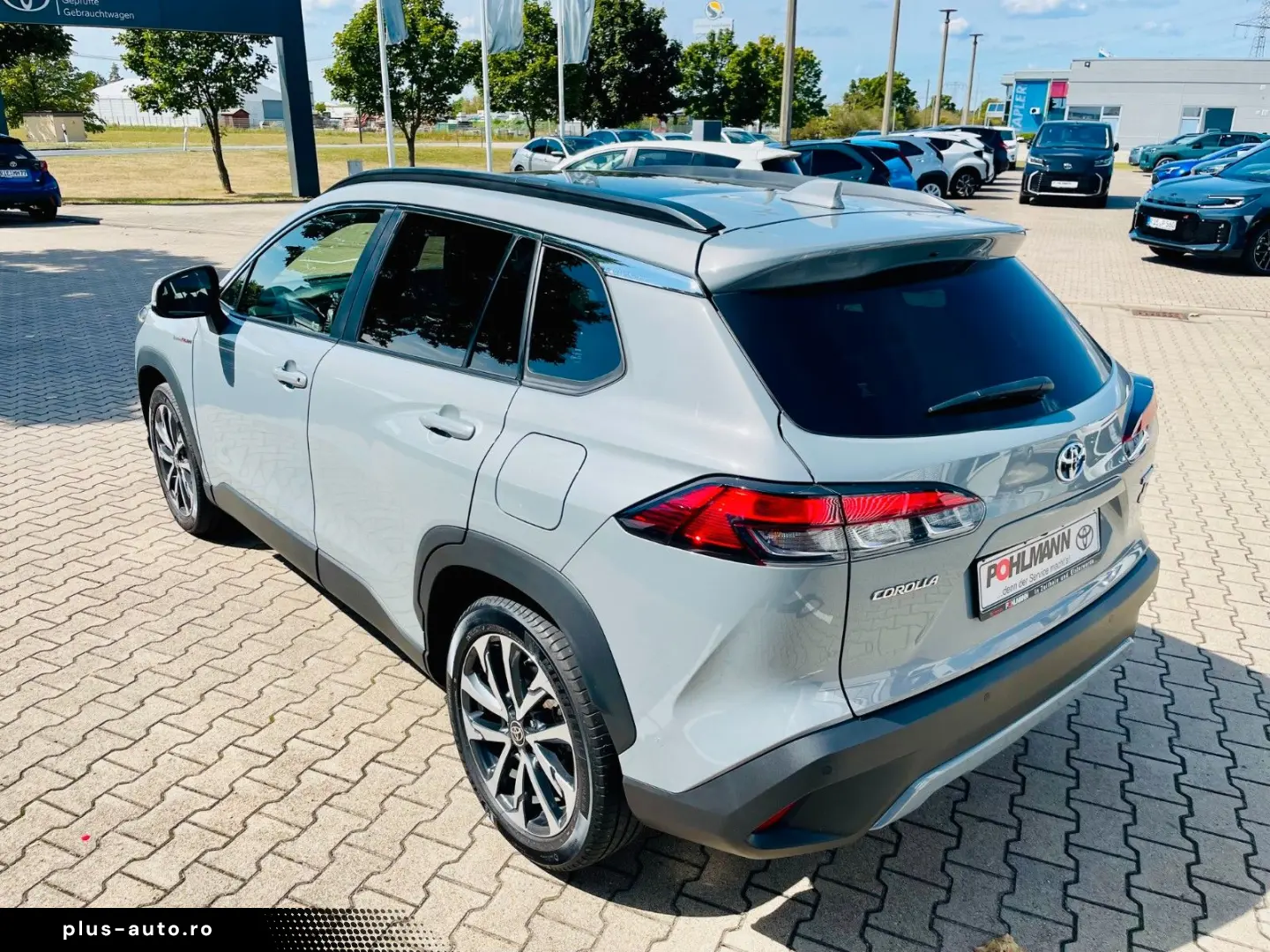 TOYOTA Corolla Cross 2.0 Hybrid Lounge DACH LEDER 360
