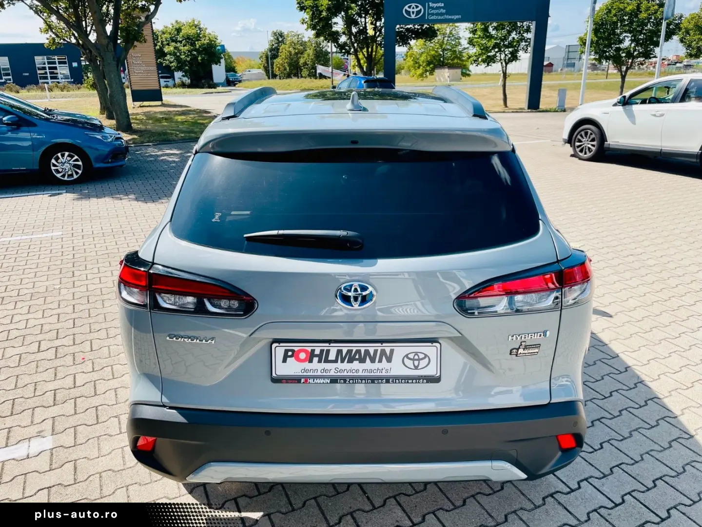 TOYOTA Corolla Cross 2.0 Hybrid Lounge DACH LEDER 360