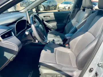 TOYOTA Corolla Cross 2.0 Hybrid Lounge DACH LEDER 360