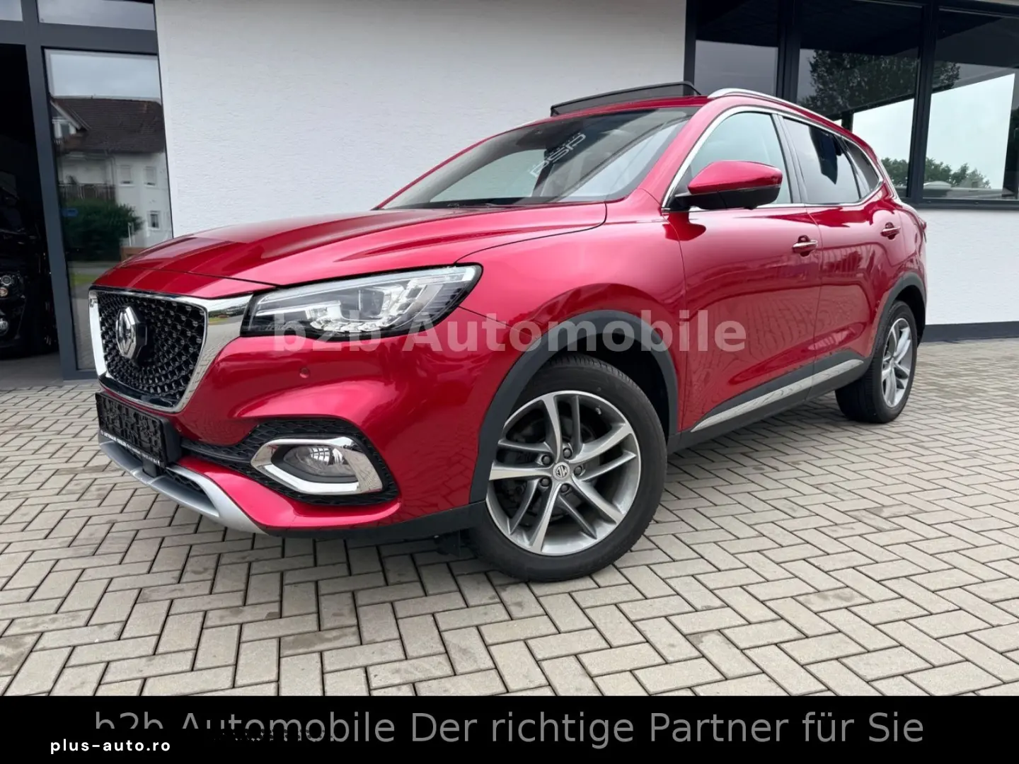 MG EHS Luxury PHEV