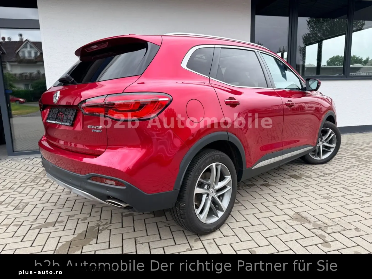 MG EHS Luxury PHEV