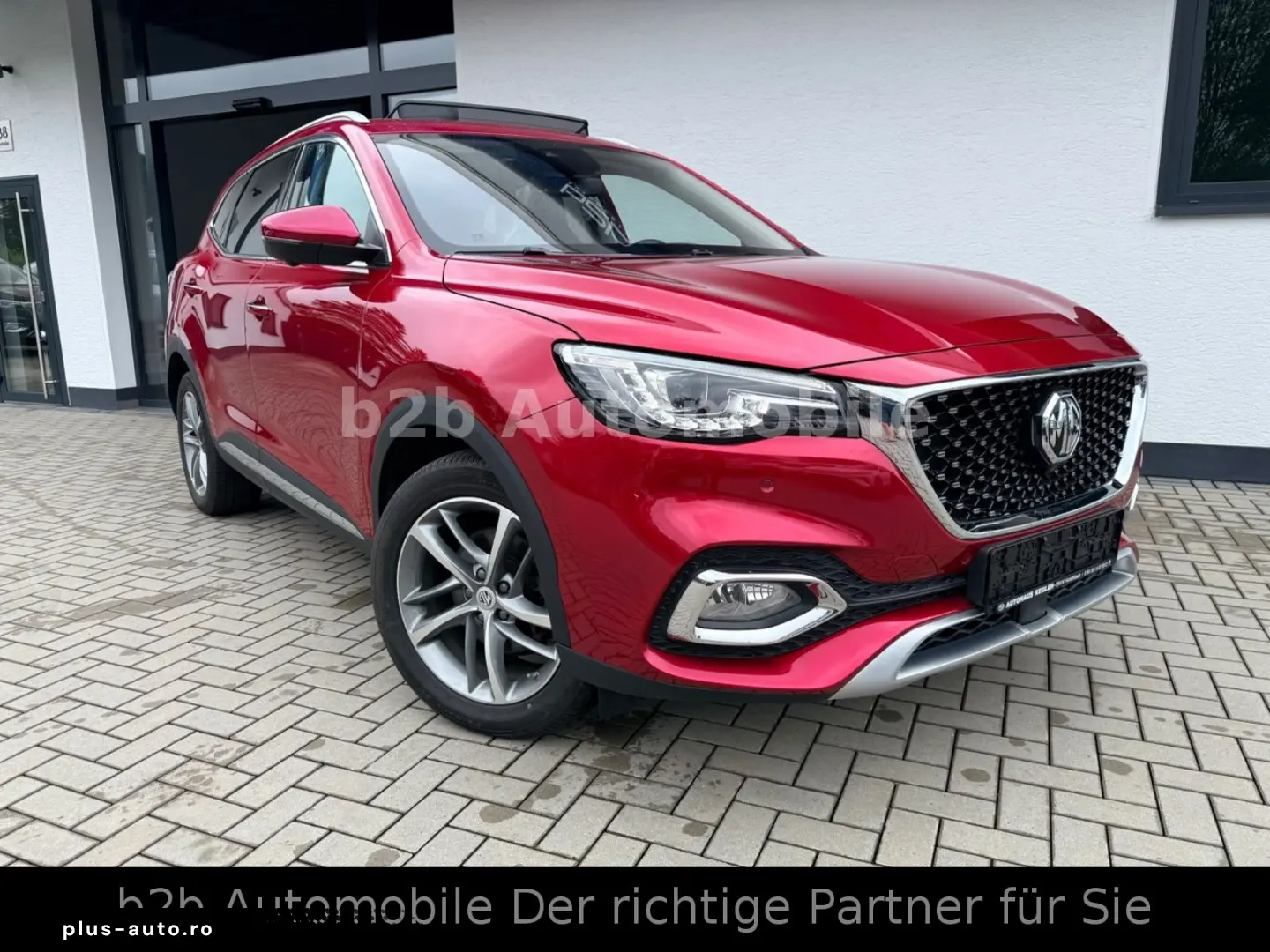 MG EHS Luxury PHEV