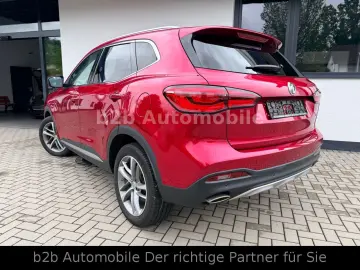 MG EHS Luxury PHEV