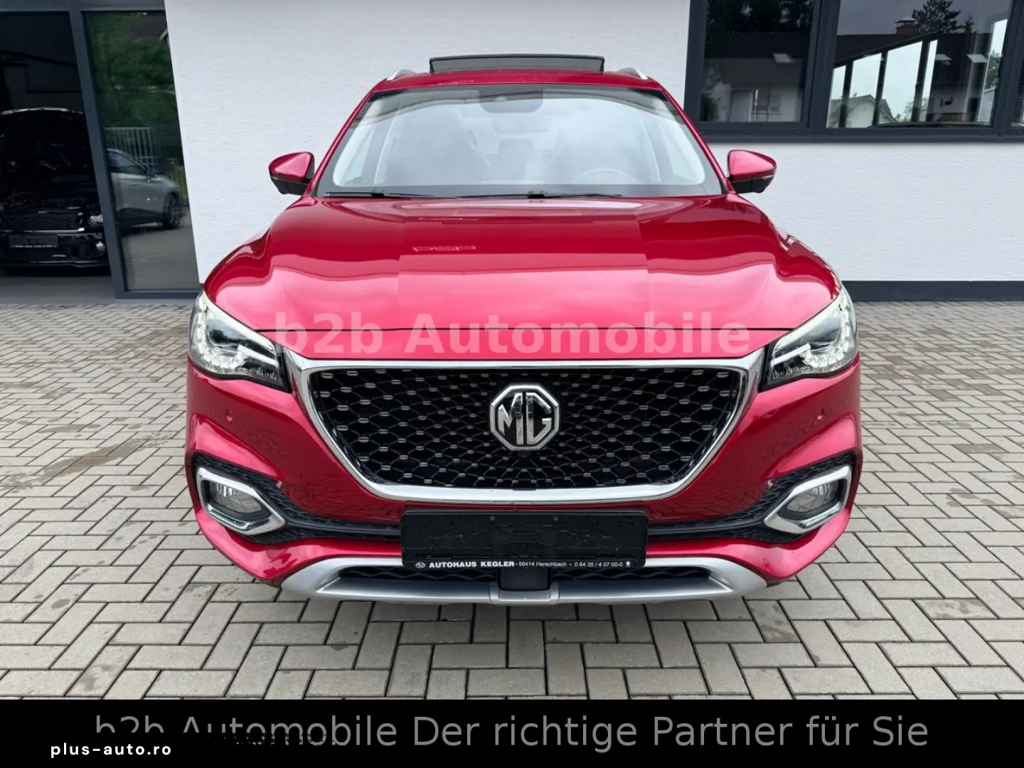 MG EHS Luxury PHEV