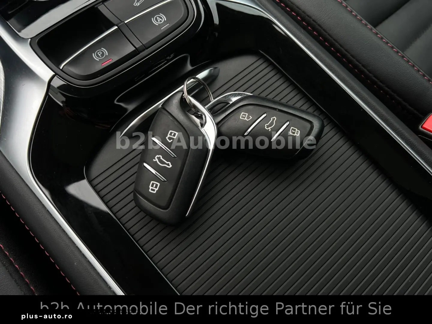 MG EHS Luxury PHEV