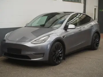 TESLA Model Y Performance  1. Hand