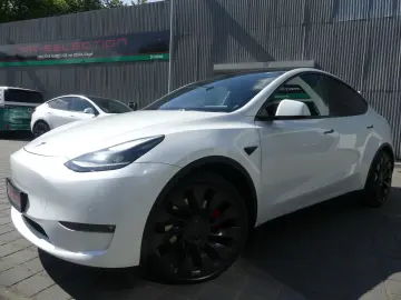 TESLA Model Y Performance Dual AWD