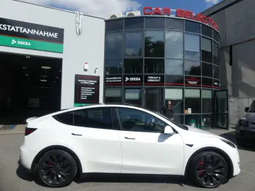 TESLA Model Y Performance Dual AWD