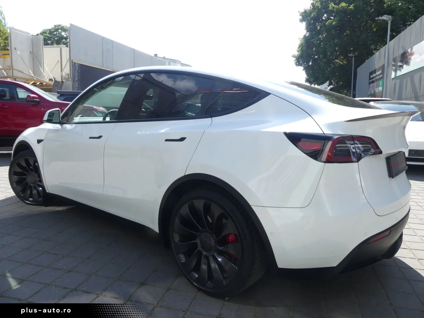 TESLA Model Y Performance Dual AWD PANO LED KAM AUTOPILOT