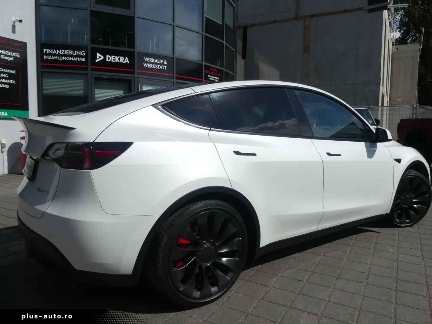 TESLA Model Y Performance Dual AWD PANO LED KAM AUTOPILOT